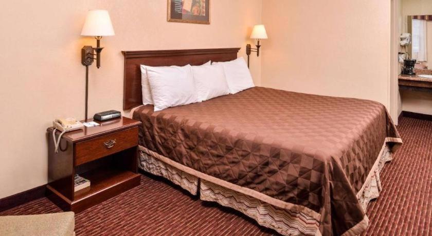 Americas Best Value Inn Еллаєнс Екстер'єр фото
