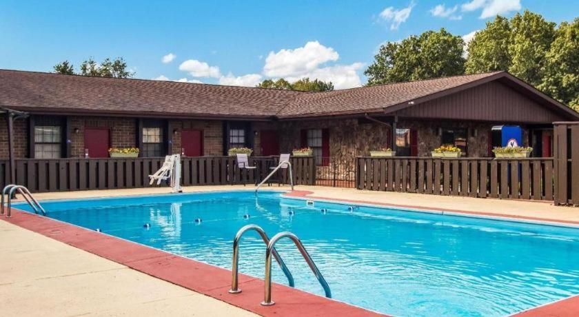 Americas Best Value Inn Еллаєнс Екстер'єр фото